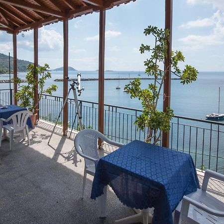 Orfanos Loutraki Rooms Loutraki (Skopelos) Exterior photo