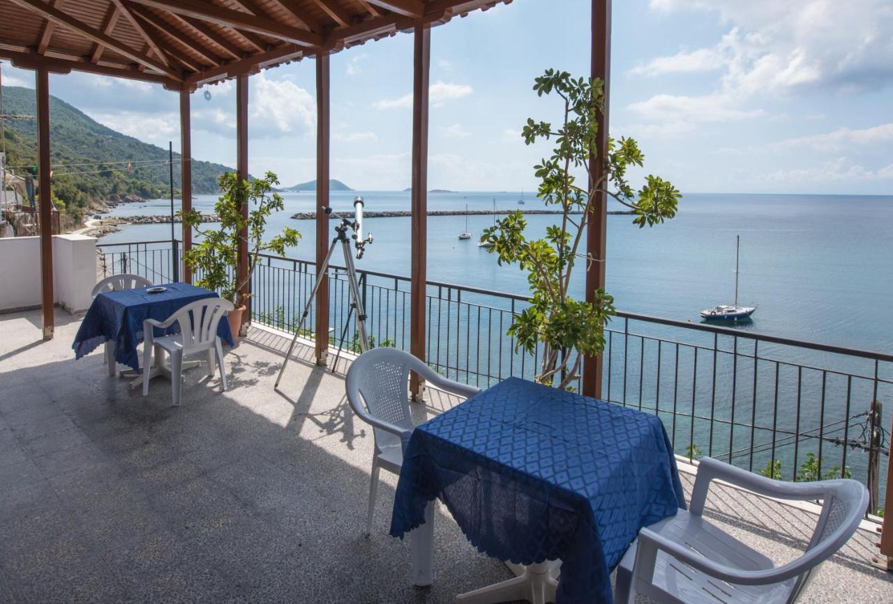 Orfanos Loutraki Rooms Loutraki (Skopelos) Exterior photo