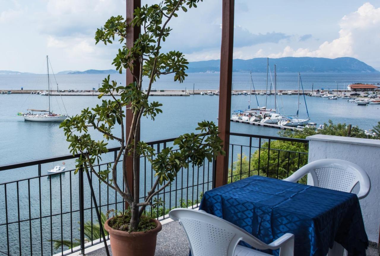 Orfanos Loutraki Rooms Loutraki (Skopelos) Exterior photo